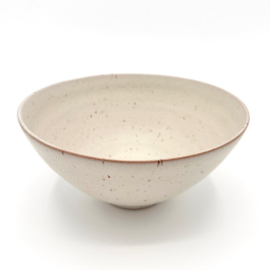 Serveringsskål Silhuett Stor, naturvit med lavaprickar