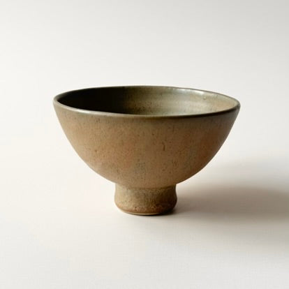 Serving bowl Klack Small, grey-brown with lava dots